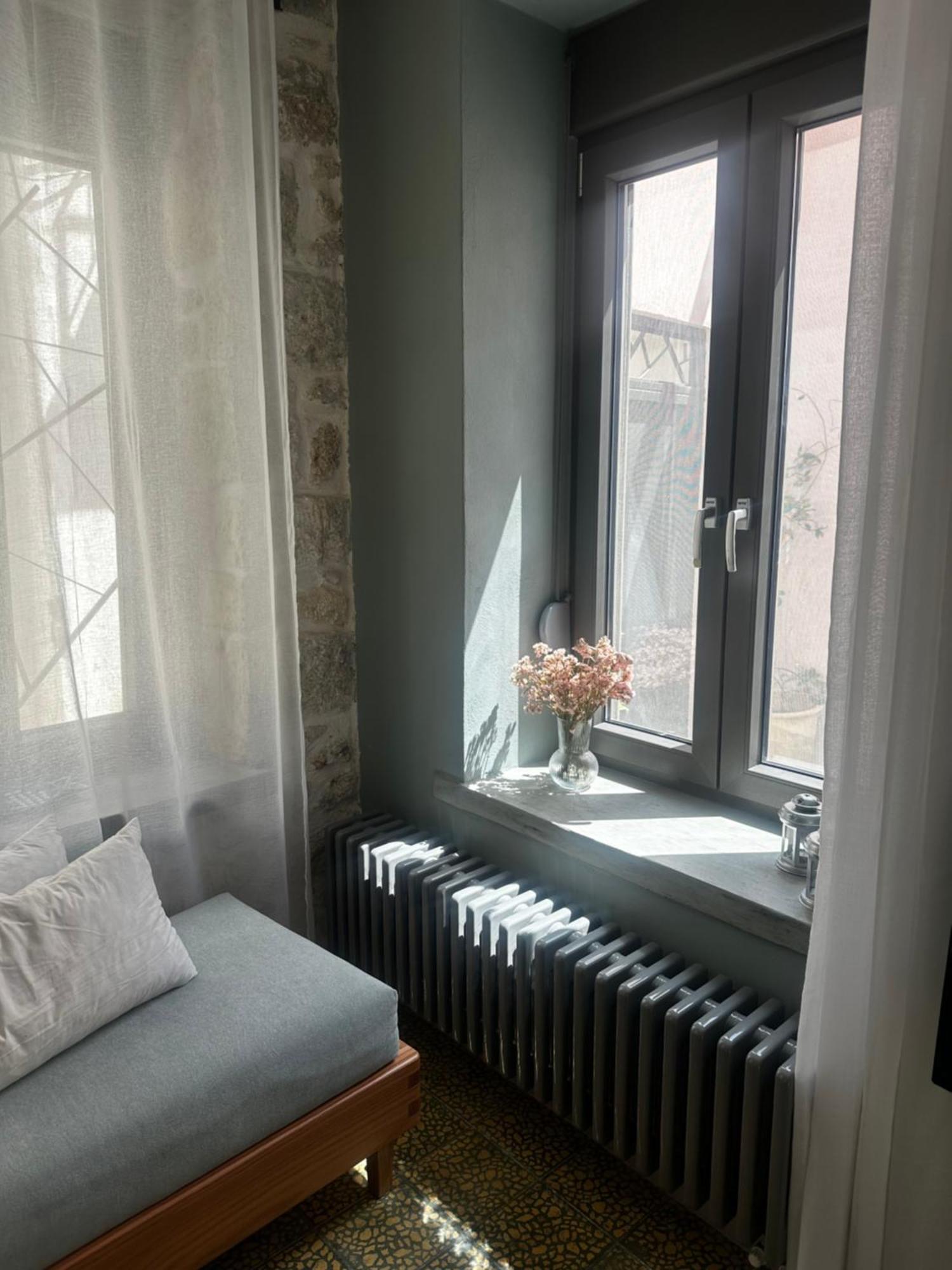 Stone Guest House In The City 이라클리온 외부 사진